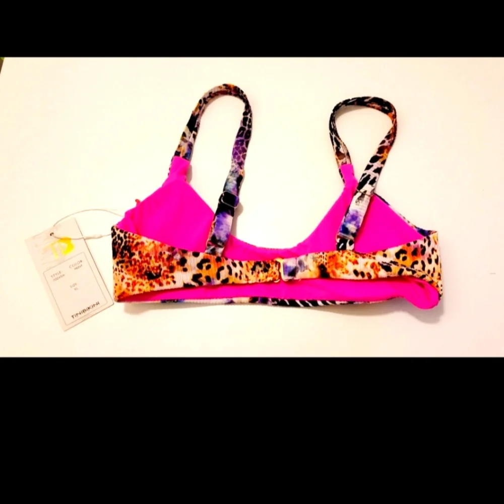 TiNiBiKiNi XS womens bikini top NWT - Picture 2 of 2